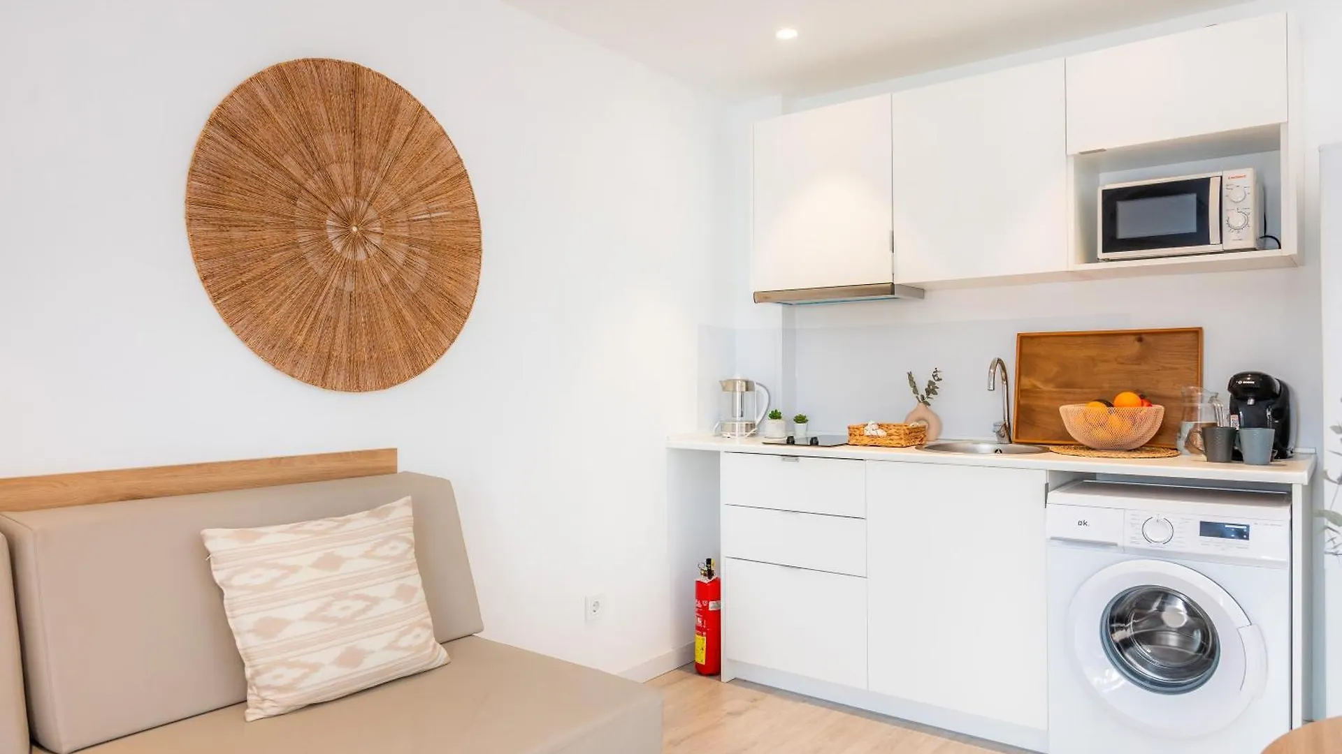 White Suites Кала де Ор Апартаменты